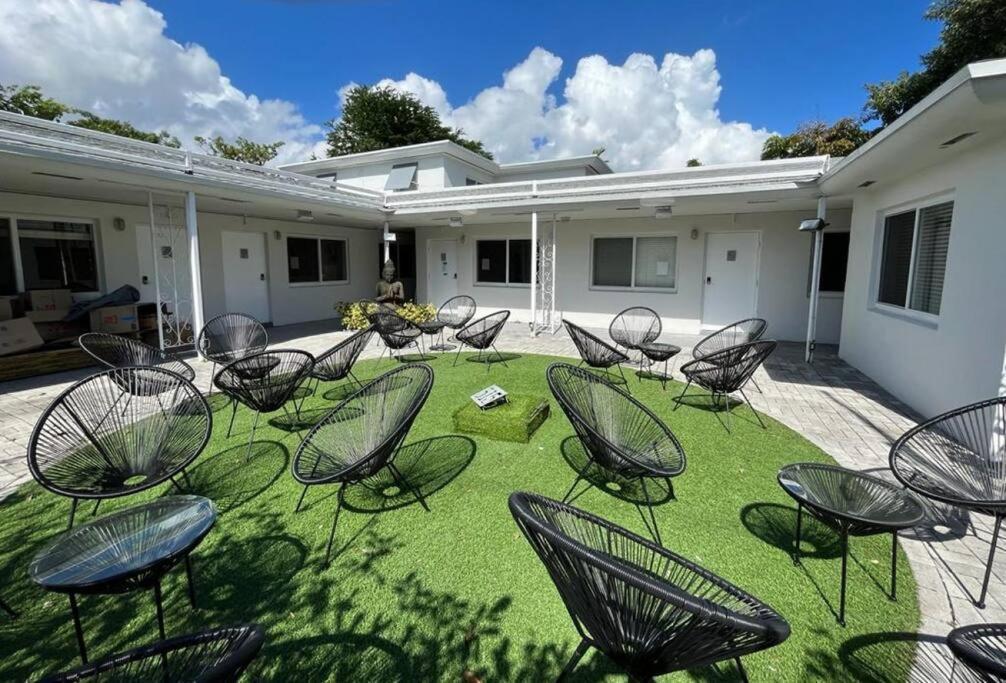 Awesome Studio 15 Min From The Beach Apartment Miami Exterior photo